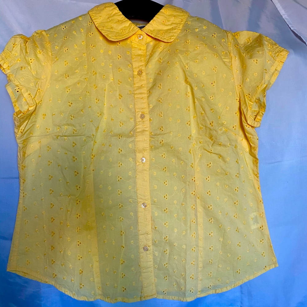 Eyelit Button down shirt